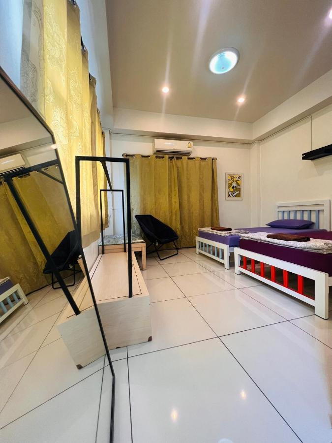 Aekkalukthai Hostel Rayong Exterior photo