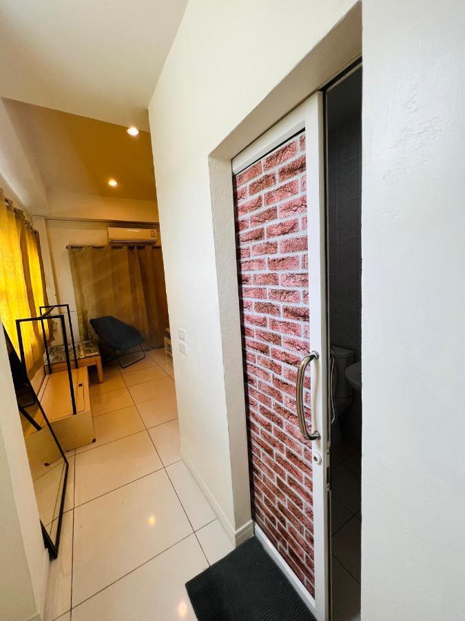 Aekkalukthai Hostel Rayong Exterior photo
